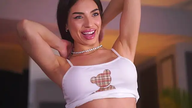 LalaRoze online show from 12-15-25, 07:52