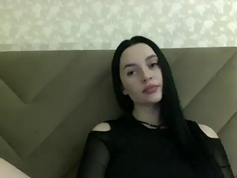 Snapshot of Lulii24 chatting on 09-16-25, 12:00 Lulii24 online show from 09-16-25, 12:00