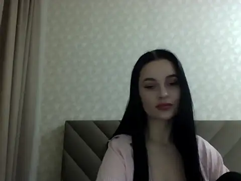 Lulii24 online show from 10-25-25, 09:37