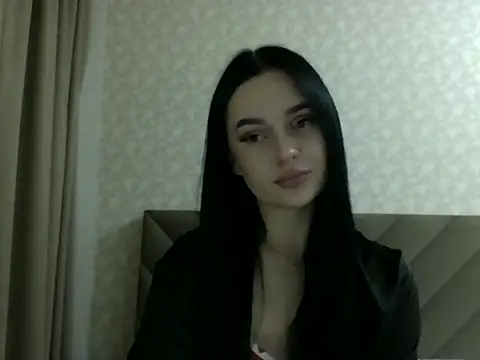 Snapshot of Lulii24 chatting on 10-20-25, 11:27 Lulii24 online show from 10-20-25, 11:27