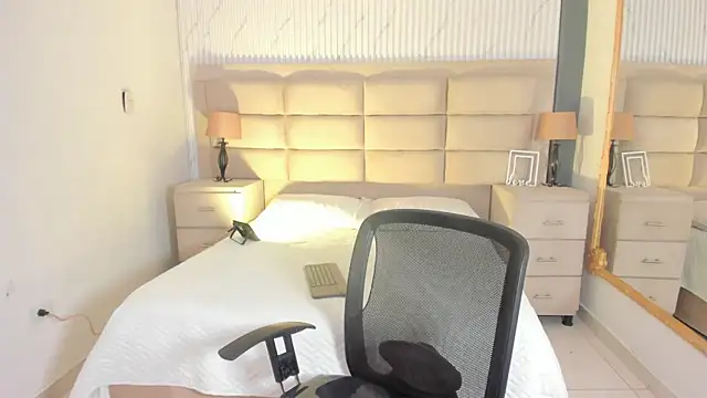 Snapshot of AdharaSweet1_ chatting on 03-01-26, 07:30 AdharaSweet1 online show from 03-01-26, 07:30