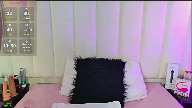 ChloeJoness  online show from 01-09-26, 08:27