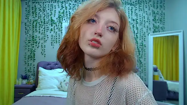 Snapshot of MistyMarlo chatting on 10-09-25, 05:52 MistyMarlo online show from 10-09-25, 05:52