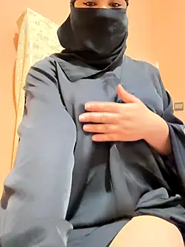  Laiali  online show from 11-26-25, 12:49