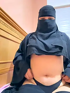 Snapshot of _Laiali_ chatting on 09-23-25, 12:34 Laiali online show from 09-23-25, 12:34