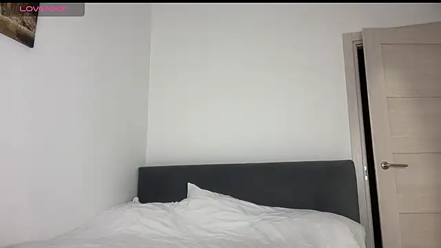 delannaspritzzz online show from 06-30-26, 01:44