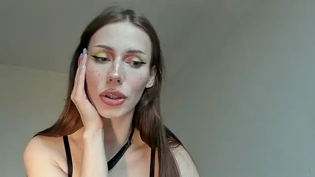 MilaDeLune online show from 09-14-25, 04:40