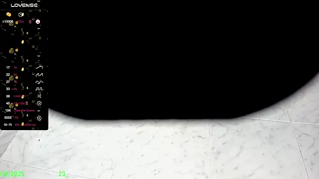 Snapshot of Ashly_Sents chatting on 10-23-25, 01:32 Ashly Sents online show from 10-23-25, 01:32