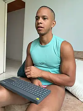 Snapshot of MarcoStriker chatting on 07-04-26, 03:27 MarcoStriker online show from 07-04-26, 03:27