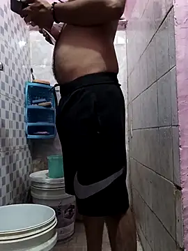 Snapshot of lust_lovee chatting on 10-29-25, 04:33 lust lovee online show from 10-29-25, 04:33