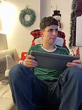 AdrianRinaldi online show from 12-17-25, 08:14