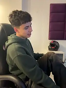 AdrianRinaldi online show from 01-07-26, 08:03