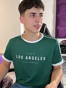 AdrianRinaldi online show from 11-11-25, 08:03