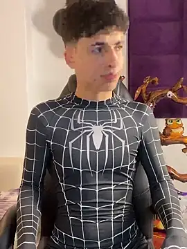 AdrianRinaldi online show from 10-24-25, 07:57