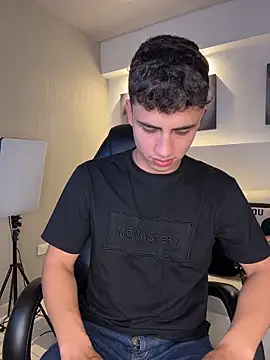 AdrianRinaldi online show from 04-06-26, 08:10