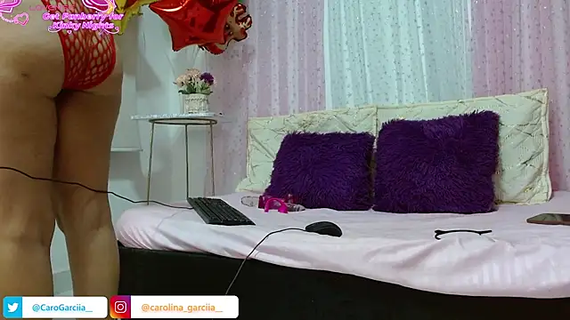 Carolinagarcia12345 online show from 12-14-25, 01:28
