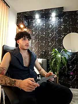 Rafael Mendezz online show from 12-19-25, 08:22