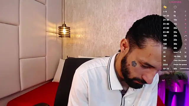 Hisoka 011 online show from 02-19-26, 07:44