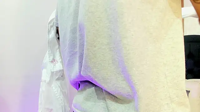 Hisoka 011 online show from 02-05-26, 07:21