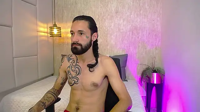 Hisoka 011 online show from 03-03-26, 02:40