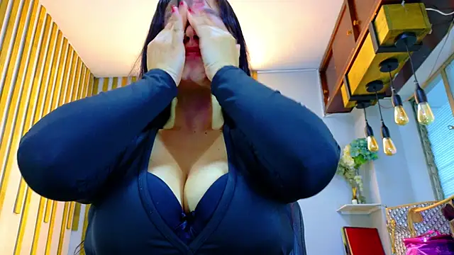 Jennifer Vega1 online show from 12-04-25, 06:40