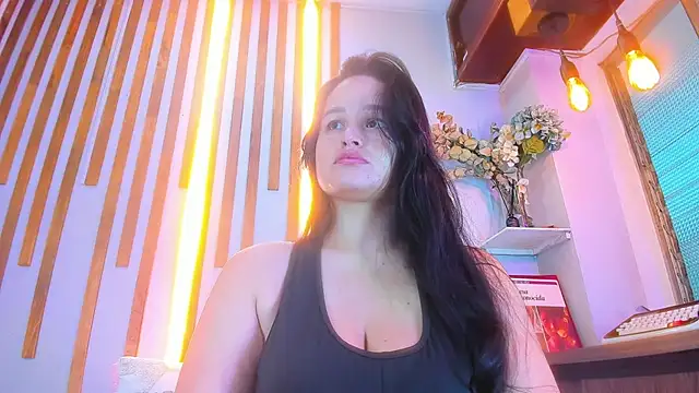 Jennifer Vega1 online show from 11-06-25, 12:36