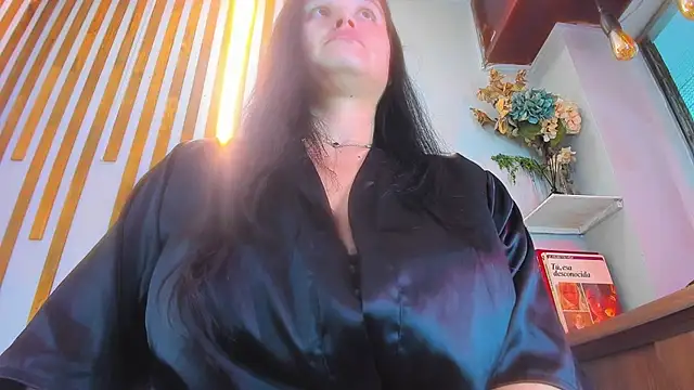 Jennifer Vega1 online show from 10-24-25, 12:20