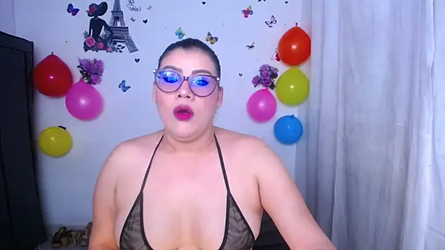 Snapshot of ValeriaHairy chatting on 09-28-25, 11:34 ValeriaHairy online show from 09-28-25, 11:34