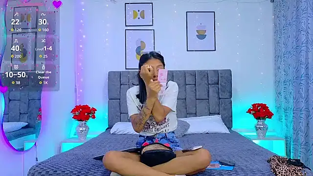 Snapshot of Soffia_Konig_ chatting on 05-10-26, 12:20 Soffia Konig online show from 05-10-26, 12:20
