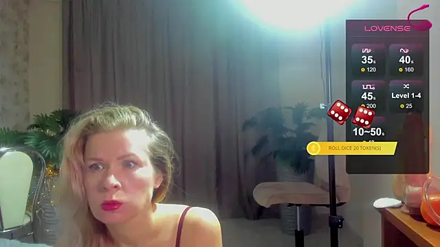 Julia Giulia online show from 01-12-26, 06:58