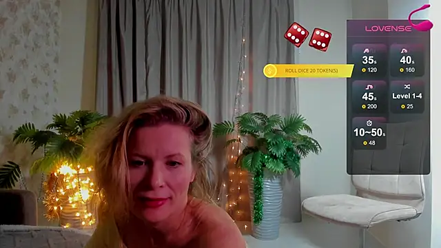 Julia Giulia online show from 03-08-26, 12:16