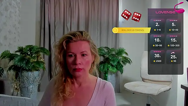 Julia Giulia online show from 03-18-26, 08:06