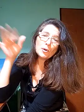 Snapshot of Merida2276 chatting on 10-05-25, 02:46 Merida2276 online show from 10-05-25, 02:46