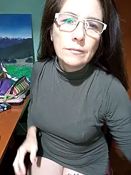 Snapshot of Merida2276 chatting on 10-09-25, 01:17 Merida2276 online show from 10-09-25, 01:17