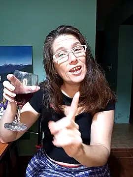 Snapshot of Merida2276 chatting on 10-16-25, 01:14 Merida2276 online show from 10-16-25, 01:14