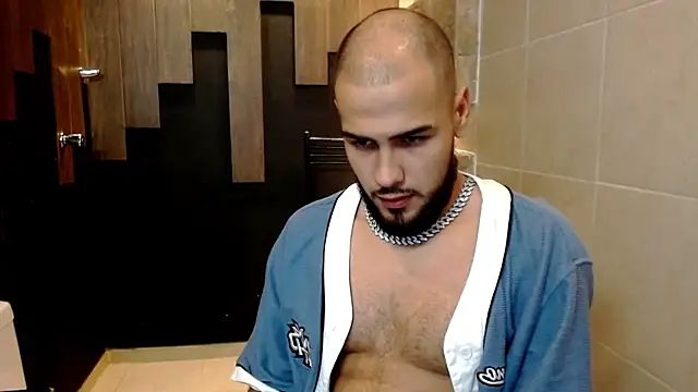 Snapshot of Marcus_Soler chatting on 09-27-25, 03:40 Marcus Soler online show from 09-27-25, 03:40