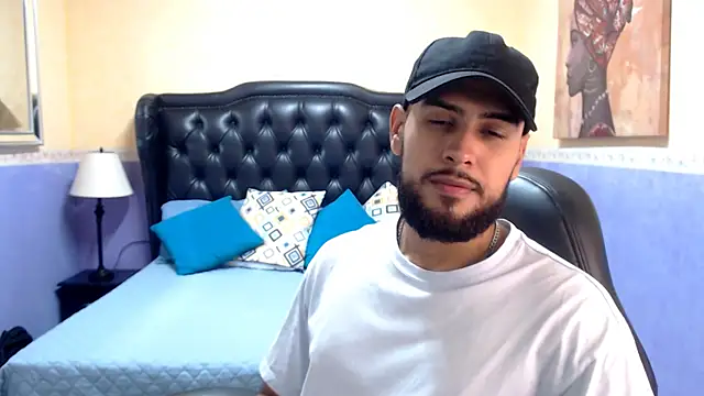 Snapshot of Marcus_Soler chatting on 10-09-25, 03:23 Marcus Soler online show from 10-09-25, 03:23