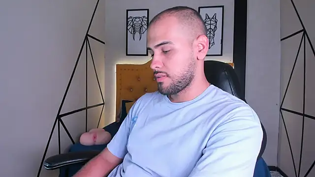 Marcus Soler online show from 03-25-26, 01:43