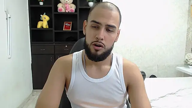 Snapshot of Marcus_Soler chatting on 10-04-25, 05:25 Marcus Soler online show from 10-04-25, 05:25
