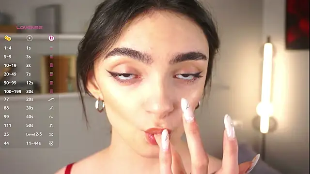 Morena Dolce online show from 10-04-25, 04:14