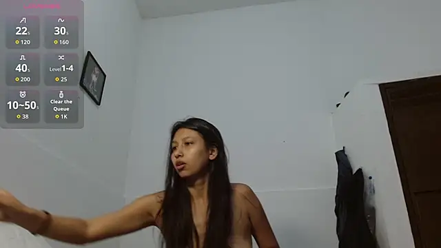 Snapshot of CanelaDeluxe chatting on 11-05-25, 06:11 CanelaDeluxe online show from 11-05-25, 06:11