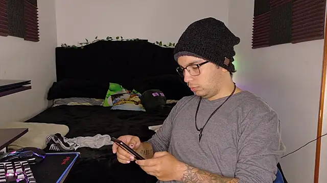 Conor Taylor online show from 04-10-26, 02:46