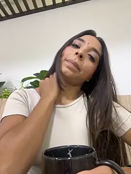 AnnyVega  online show from 11-04-25, 09:18