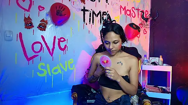 Sweettpleasure online show from 10-31-25, 02:13