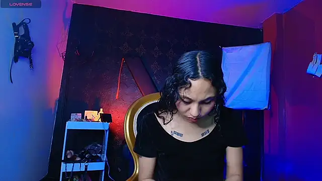 Sweettpleasure online show from 11-23-25, 02:38