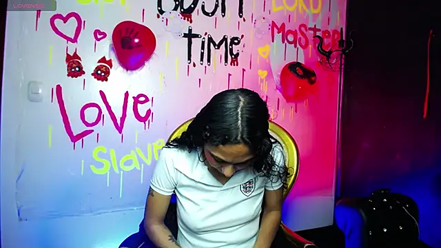 Sweettpleasure online show from 10-19-25, 01:58