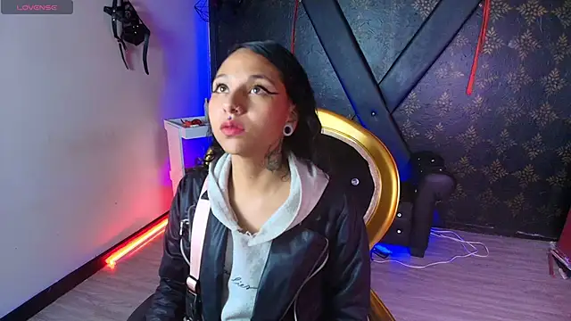 Sweettpleasure online show from 03-19-26, 02:28