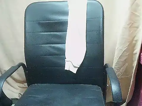 WetHornyPusy4u online show from 04-28-26, 02:32