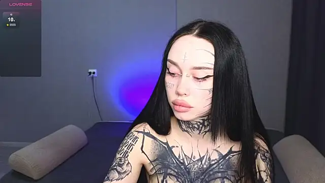 Snapshot of Somniyaa chatting on 06-11-26, 08:39 Somniyaa online show from 06-11-26, 08:39