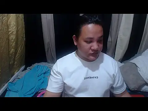 Hotcum ella online show from 04-16-26, 11:11